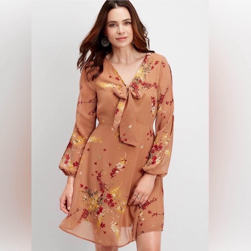 Maurice’s Slit Sleeve Floral Tie Neck Fit Flare Dress. Size XXL Fully Lined Plus
